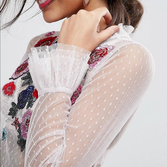 ASOS top in mesh with floral embroidery - size 0 - Picture 3 of 6